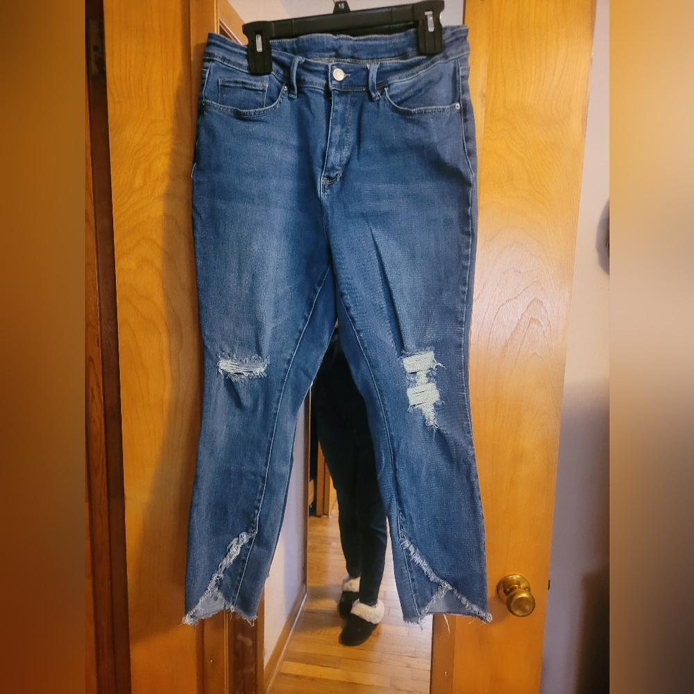 Womens Royalty Wanna Betta Butt  Capris
